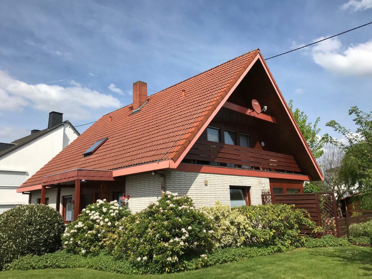 Ferienwohnung Jutta U. Andreas Arenz Minderlittgen エクステリア 写真